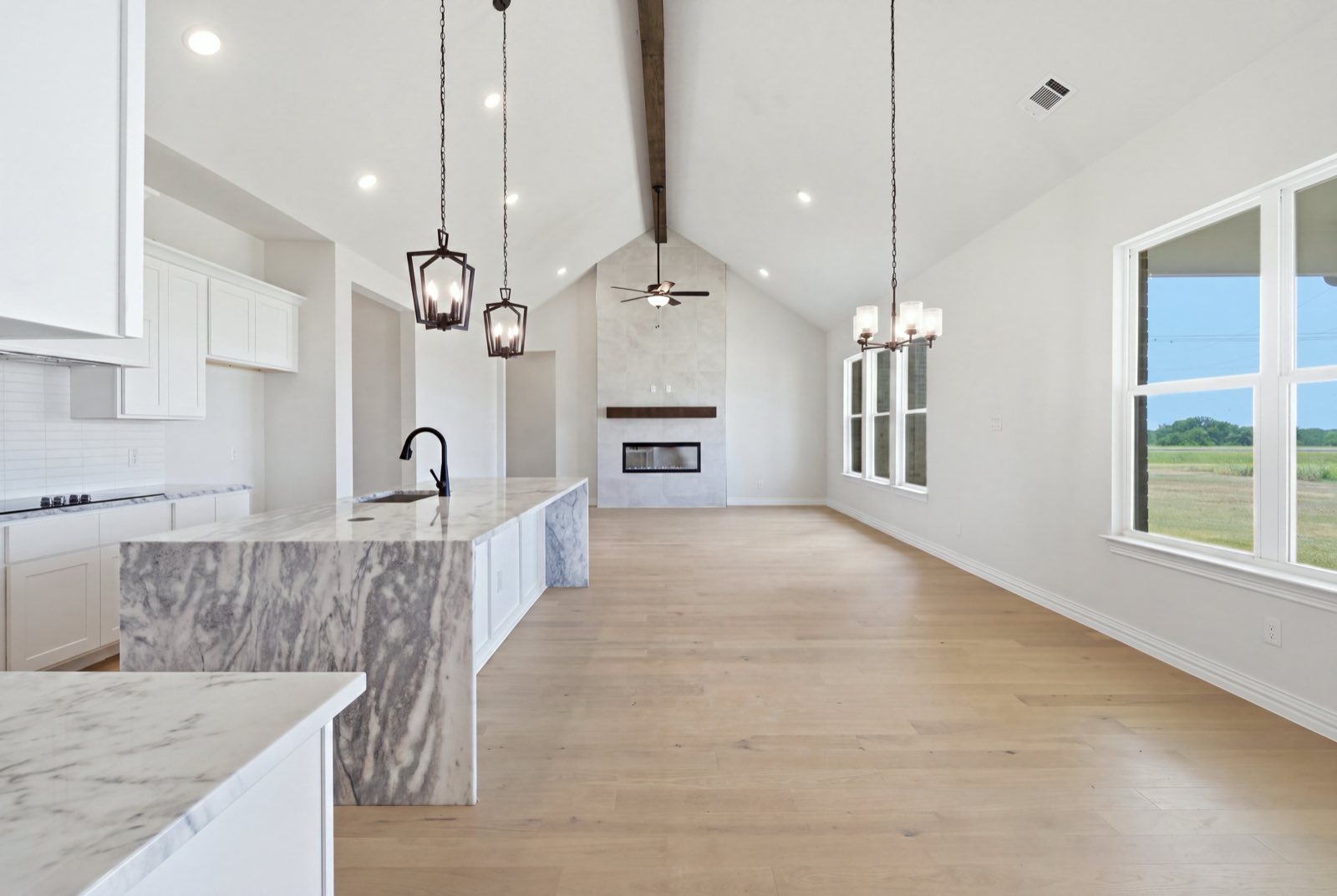 Kitchen finished in natural light, Ellis County